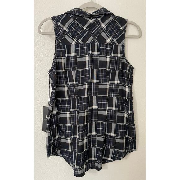 Rock & Republic Black Plaid Sleeveless Button Front Blouse Size XS NWT‎ - Picture 4 of 4